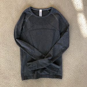 Long sleeve dark grey workout shirt